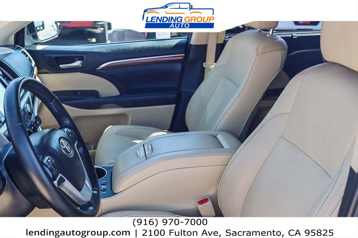 Used 2019 Toyota Highlander Limited image 18