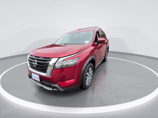 Used 2023 Nissan Pathfinder SL AWD/4WD image 3