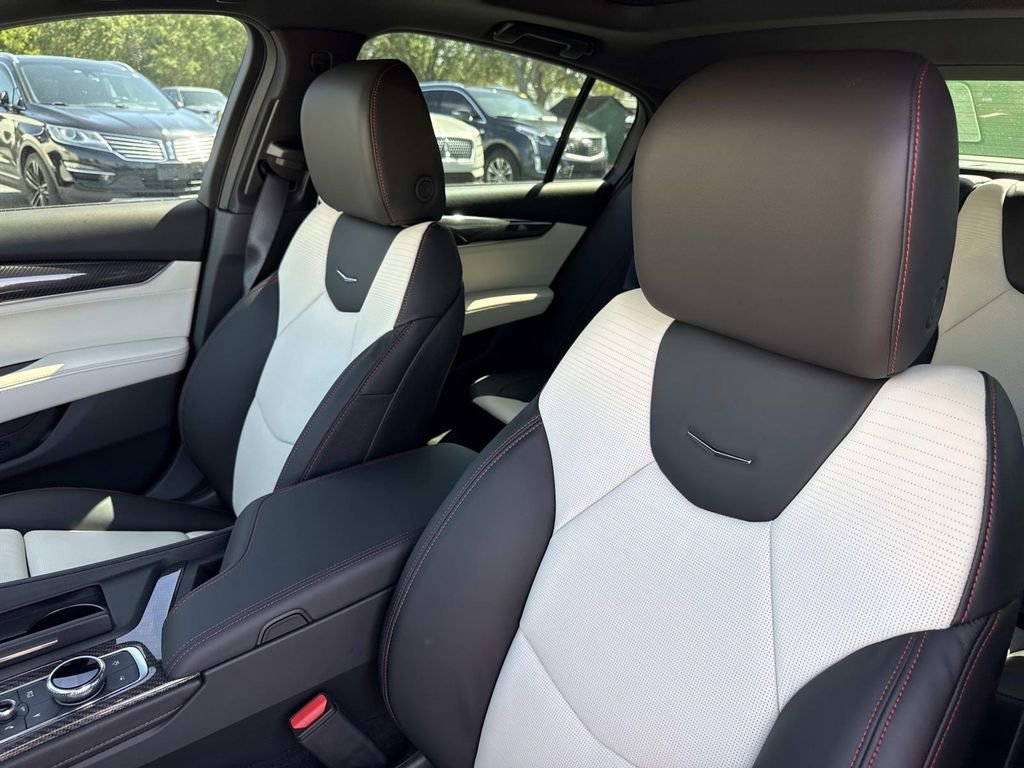 New 2026 Cadillac CT5 V w/ LPO, ONYX Package AWD/4WD image 21