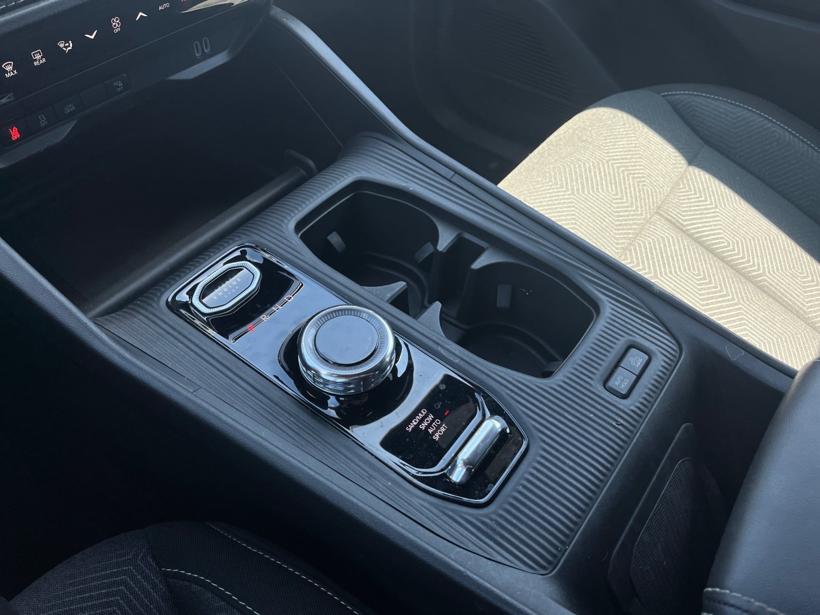 Certified 2026 Jeep Cherokee Laredo AWD/4WD image 16