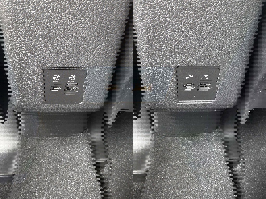 New 2025 Mitsubishi Outlander Sport SE image 18