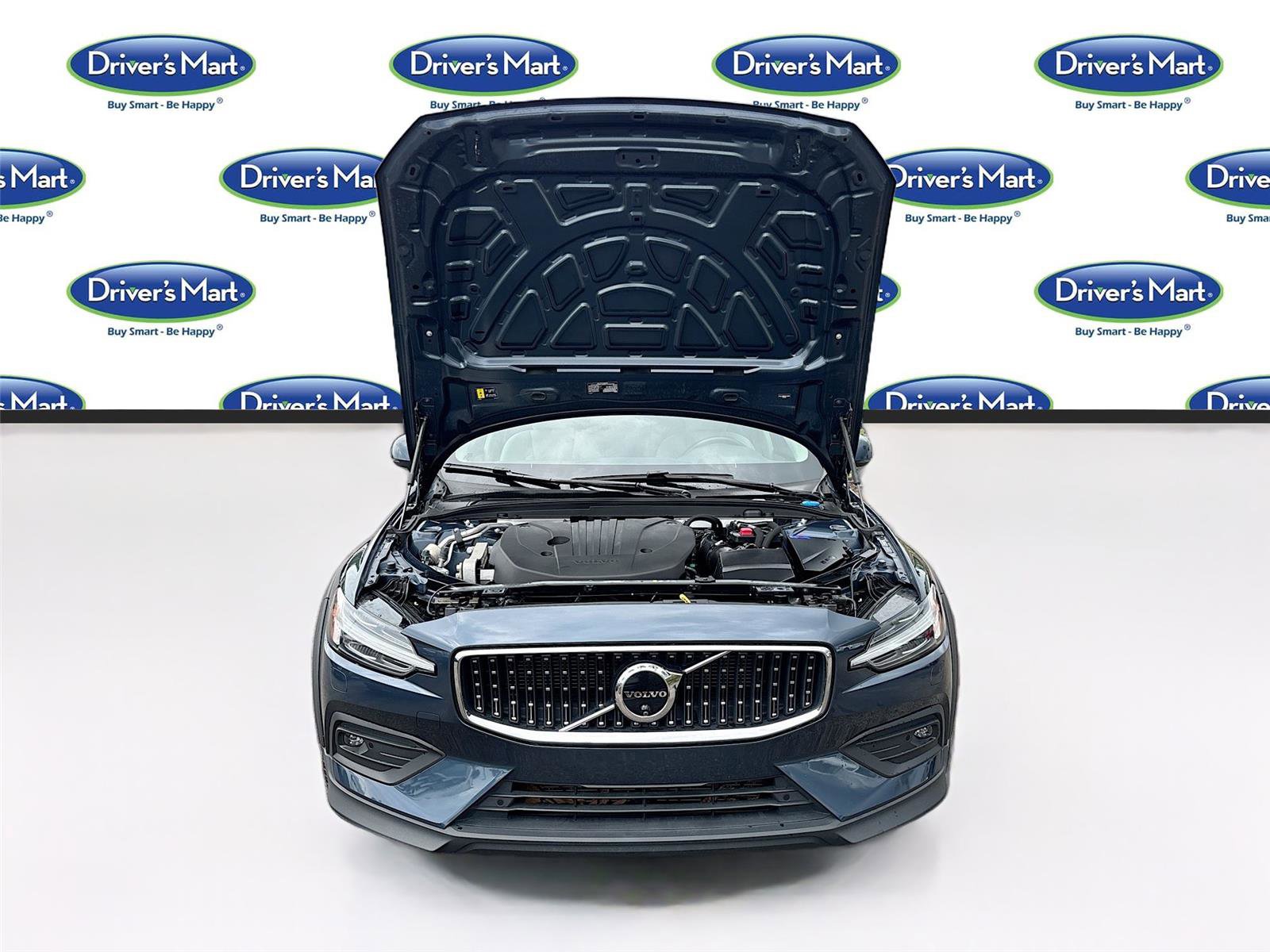 Used 2025 Volvo V60 B5 Cross Country Plus AWD/4WD image 34