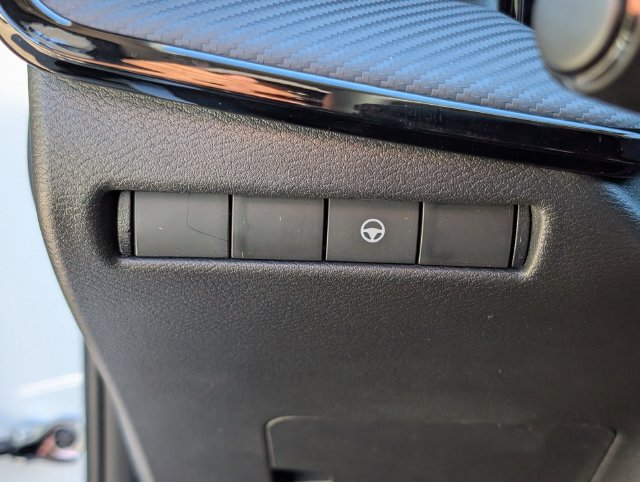 New 2026 Nissan Kicks SR w/ Cold Weather Package AWD/4WD image 16