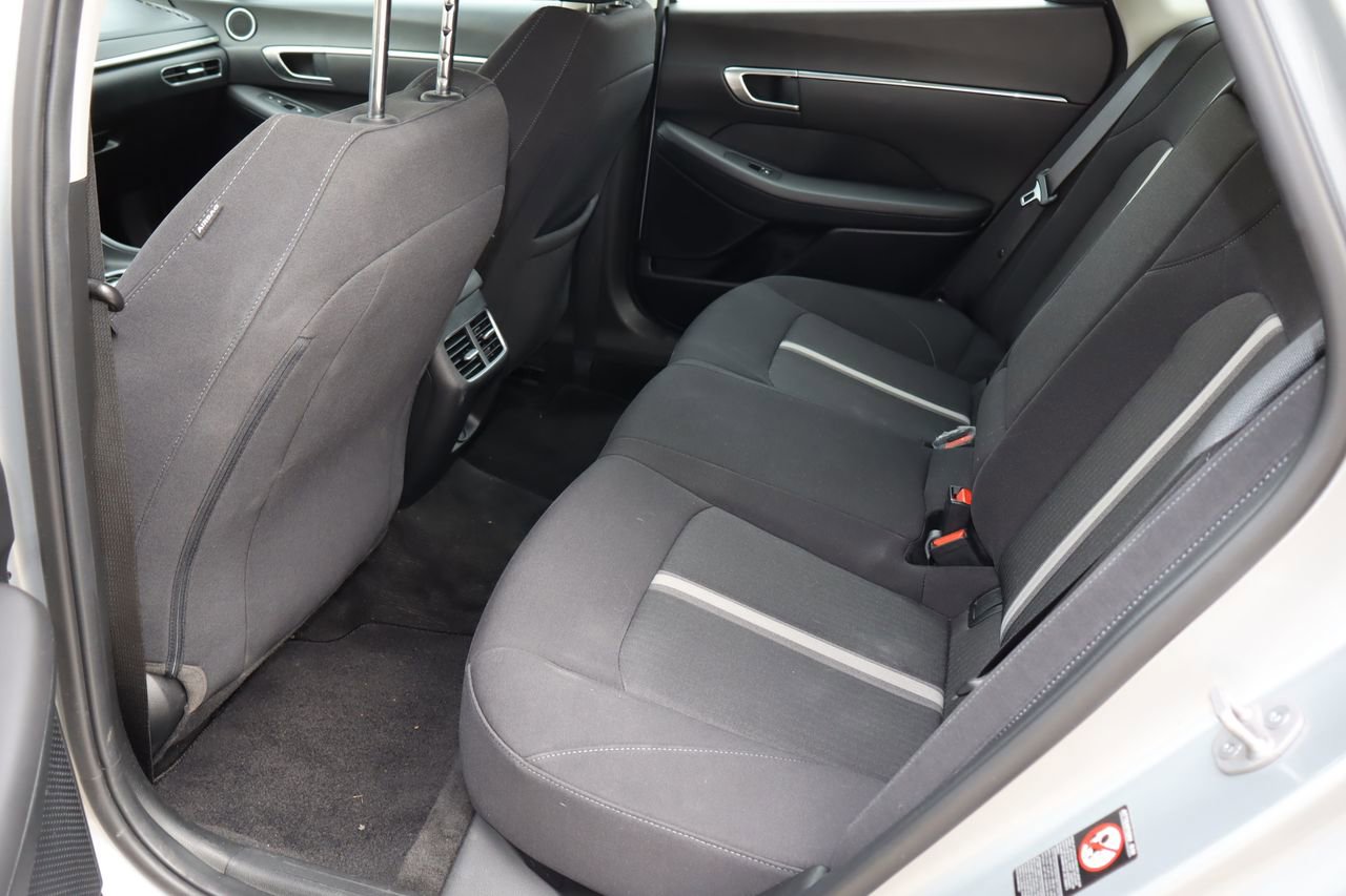 Used 2023 Hyundai Sonata SEL w/ Convenience Package FWD image 6