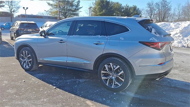 Used 2023 Acura MDX SH-AWD w/ Technology Package image 6