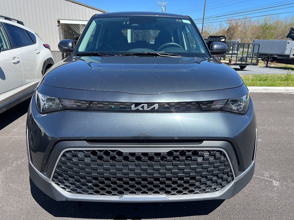 Used 2025 Kia Soul LX w/ LX Technology Package image 8