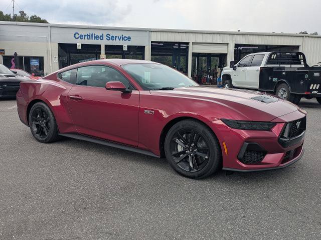 Used 2025 Ford Mustang GT RWD image 3