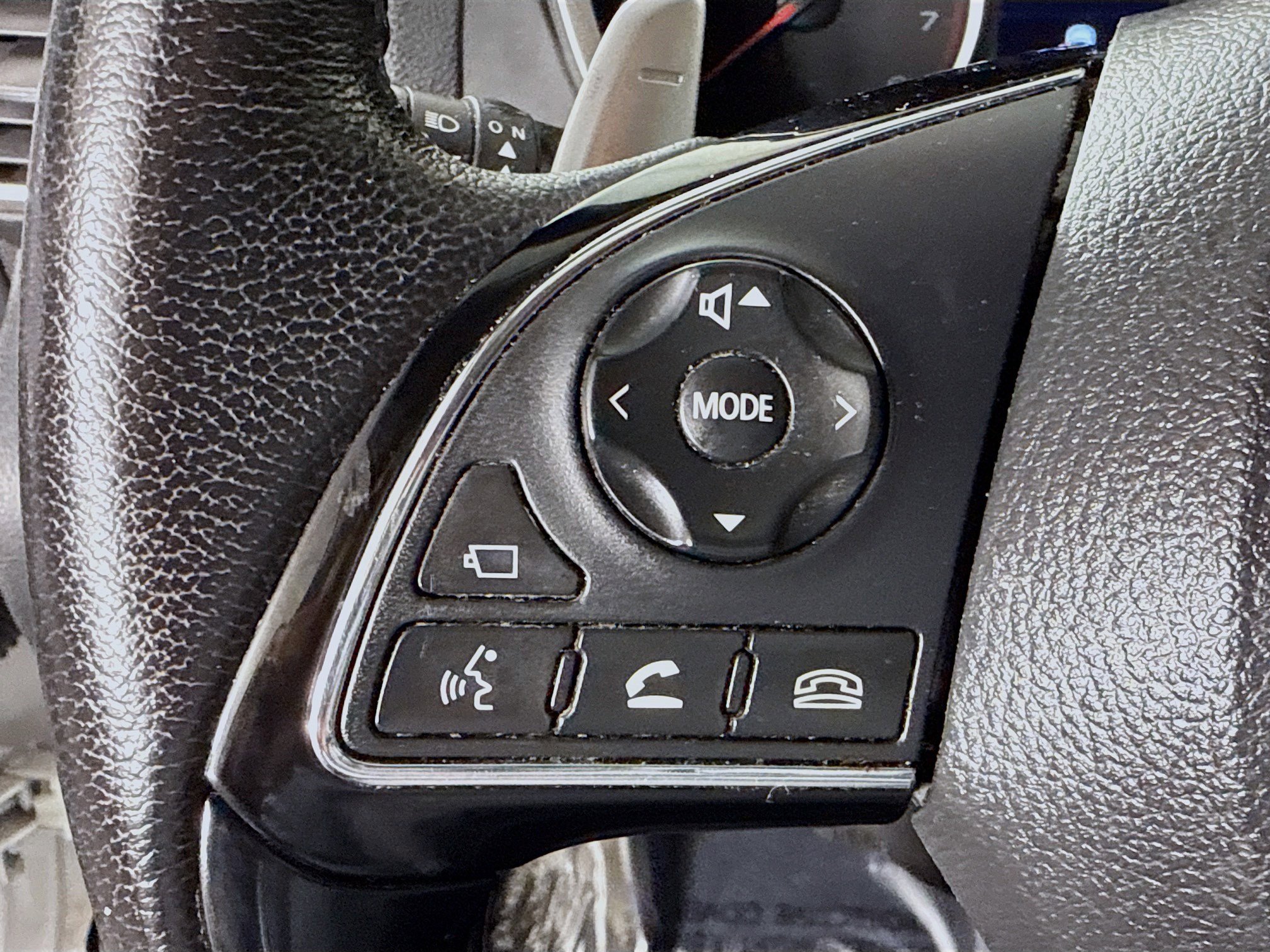 Used 2019 Mitsubishi Eclipse Cross SEL image 14