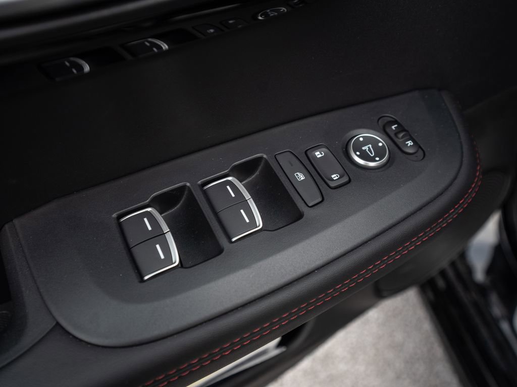 Certified 2025 Acura ADX A-Spec image 25