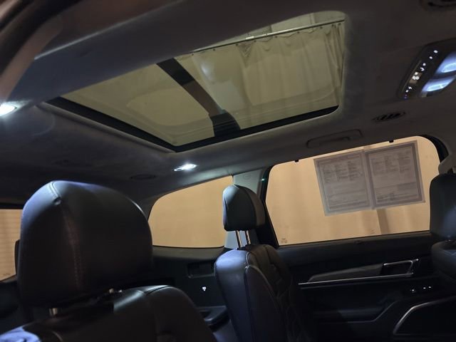 Certified 2022 Kia Telluride SX w/ SX Prestige Package image 28