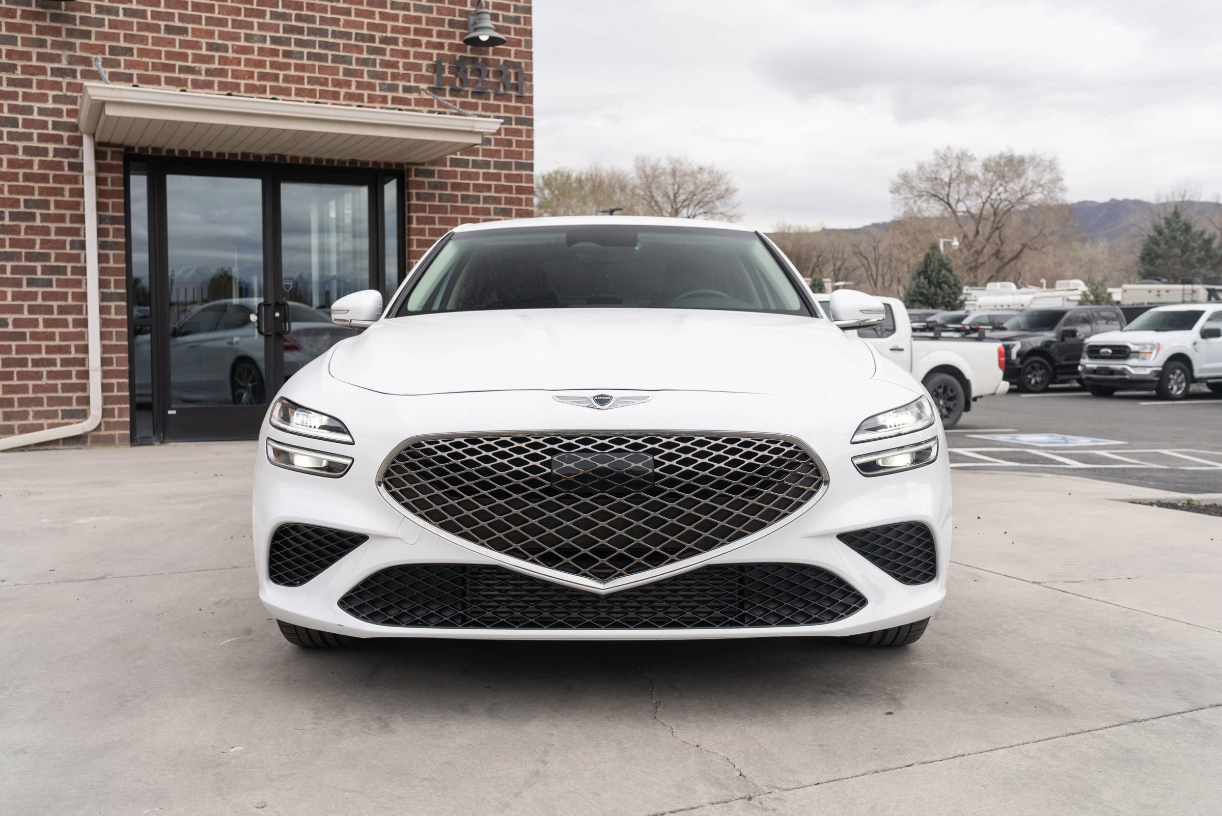 Used 2023 Genesis G70 2.0T image 2
