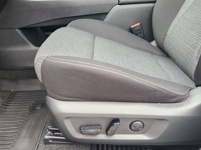 Used 2023 Nissan Rogue SV FWD image 23