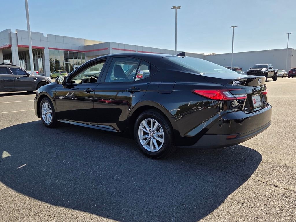 Certified 2025 Toyota Camry LE FWD image 8