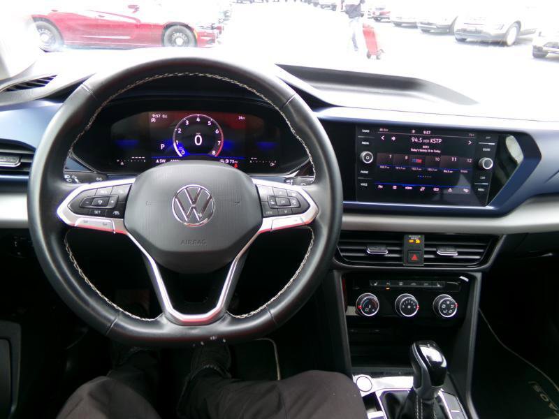 Used 2023 Volkswagen Taos SE image 16