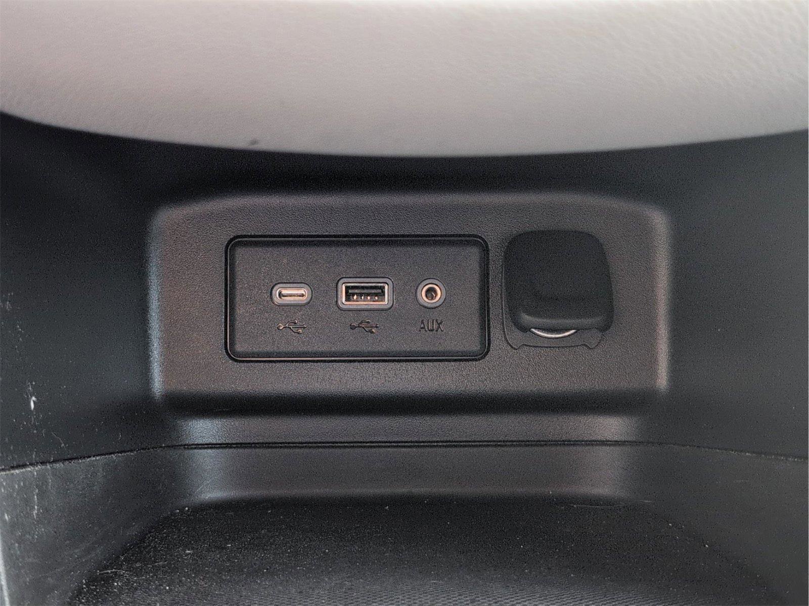 Used 2022 Chevrolet Equinox LT image 25