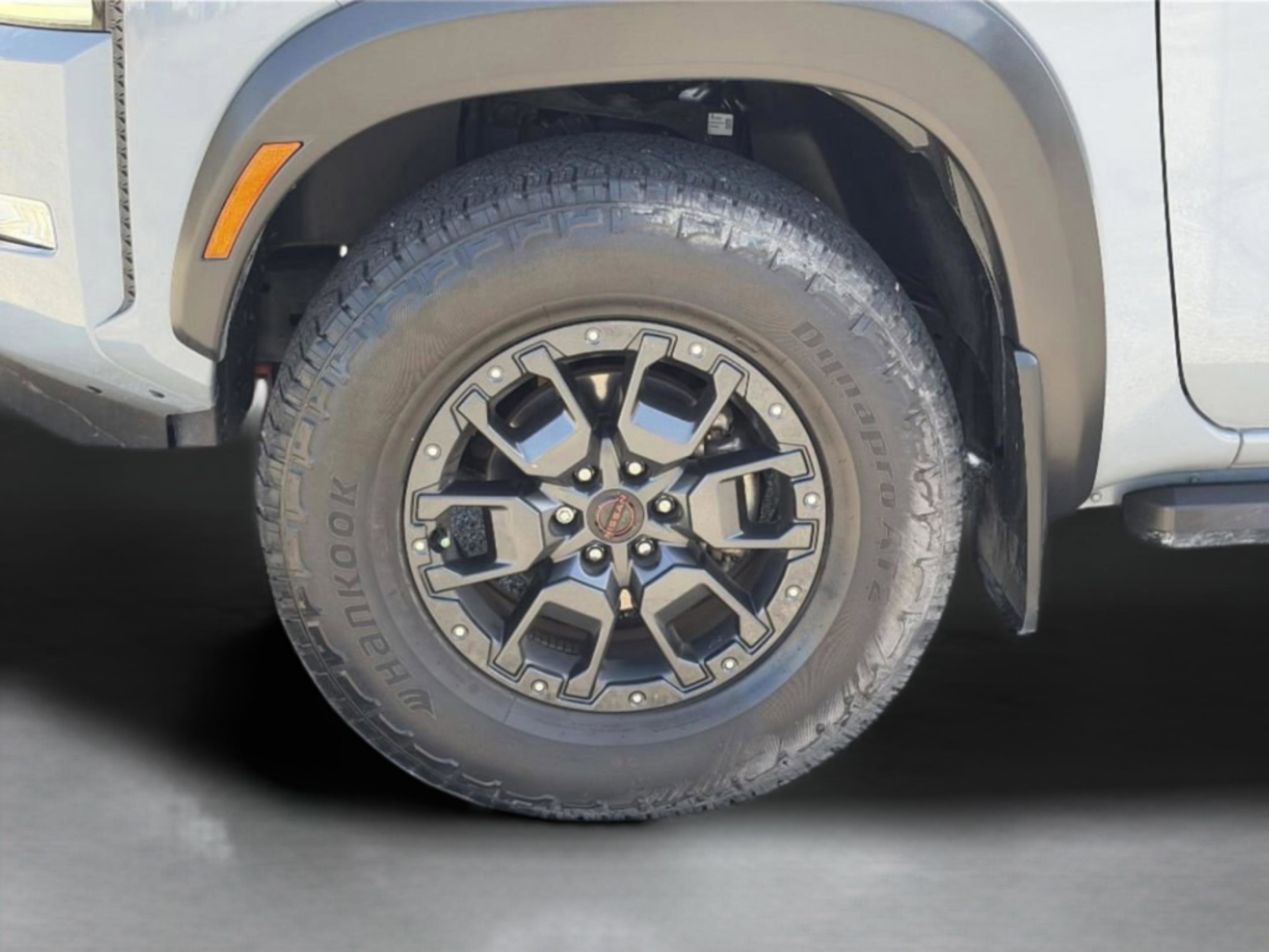 Used 2023 Nissan Frontier PRO-4X w/ Pro-4X Premium Package AWD/4WD image 35