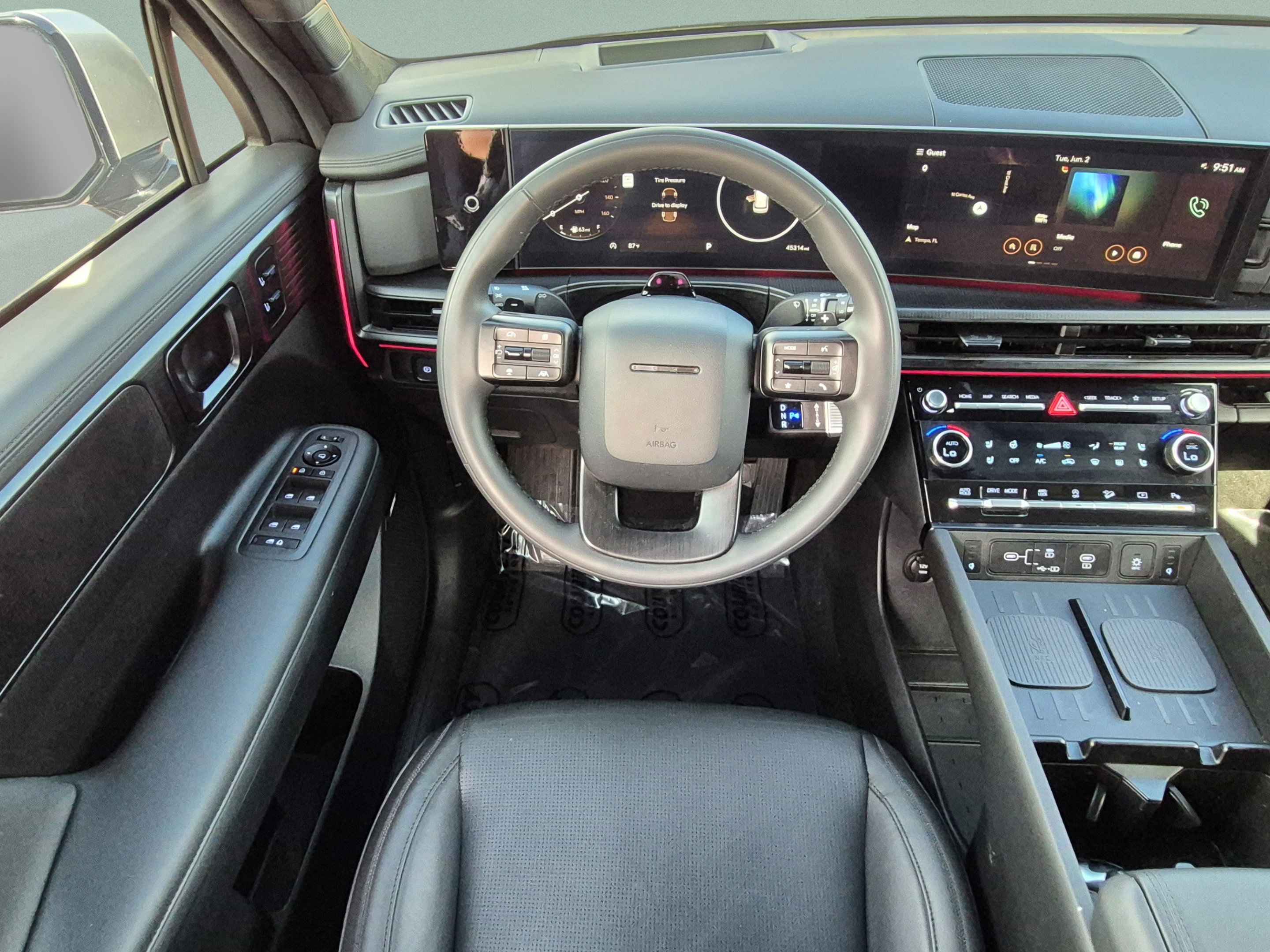 Used 2024 Hyundai Santa Fe Calligraphy AWD/4WD image 12