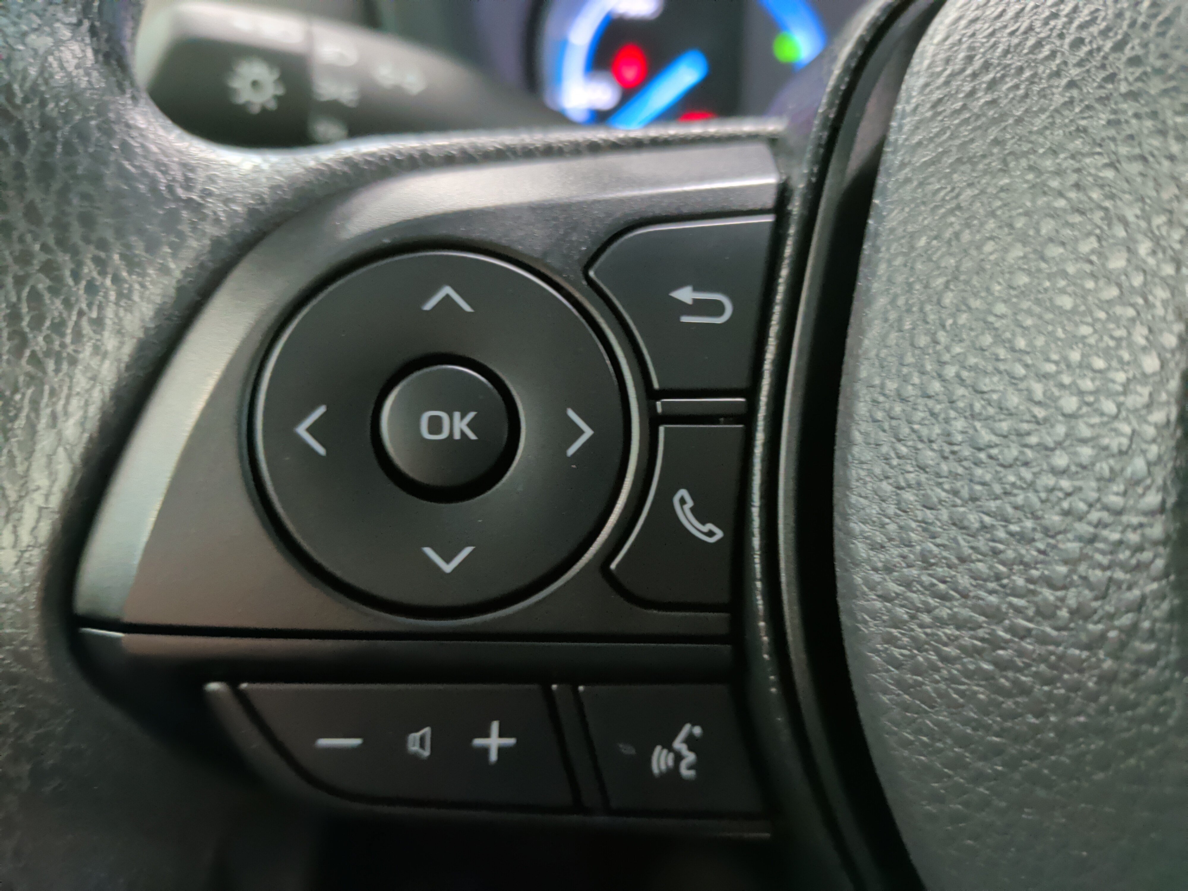 Certified 2025 Toyota RAV4 LE AWD/4WD image 20