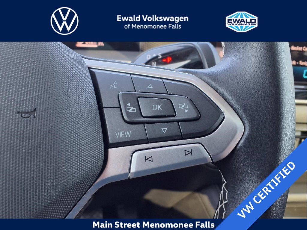 Used 2026 Volkswagen Tiguan SE AWD/4WD image 17