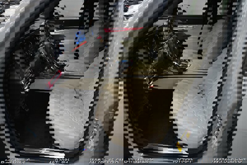 Used 2023 BMW 740i w/ Parking Assistance Package RWD image 11