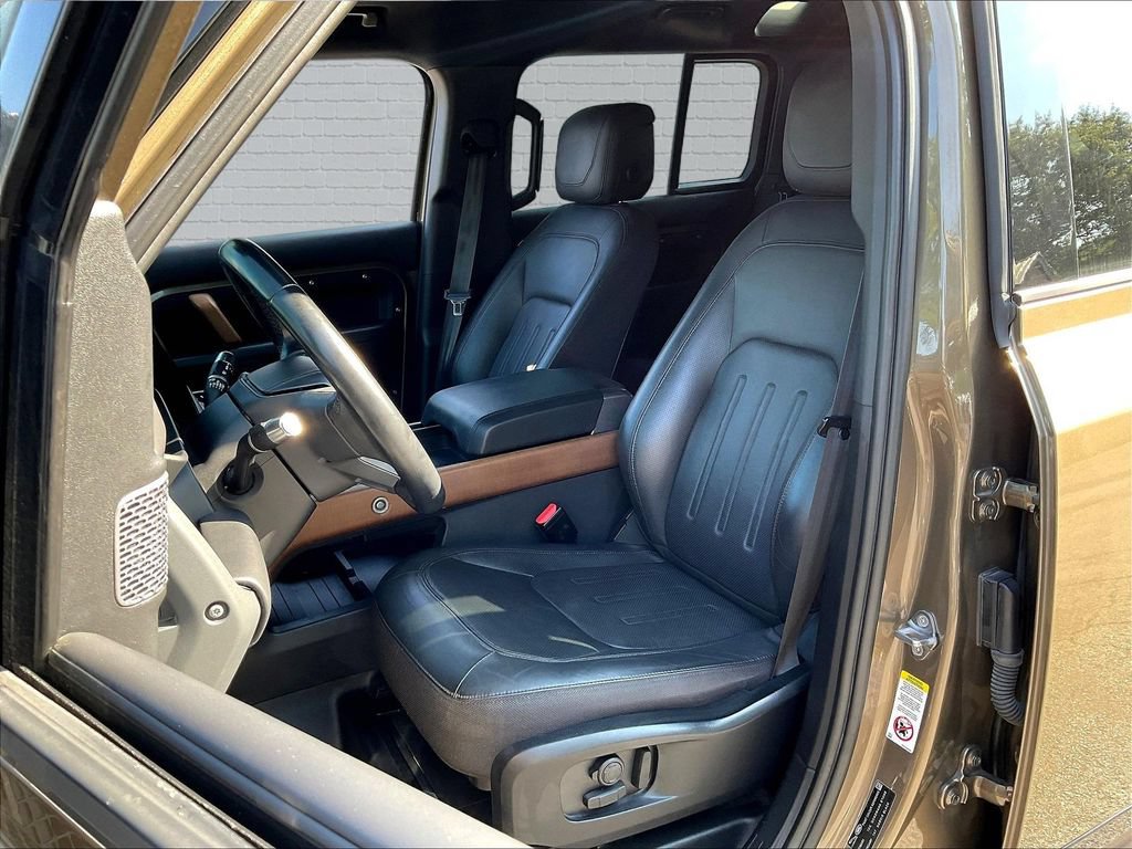 Used 2022 Land Rover Defender 110 X AWD/4WD image 17
