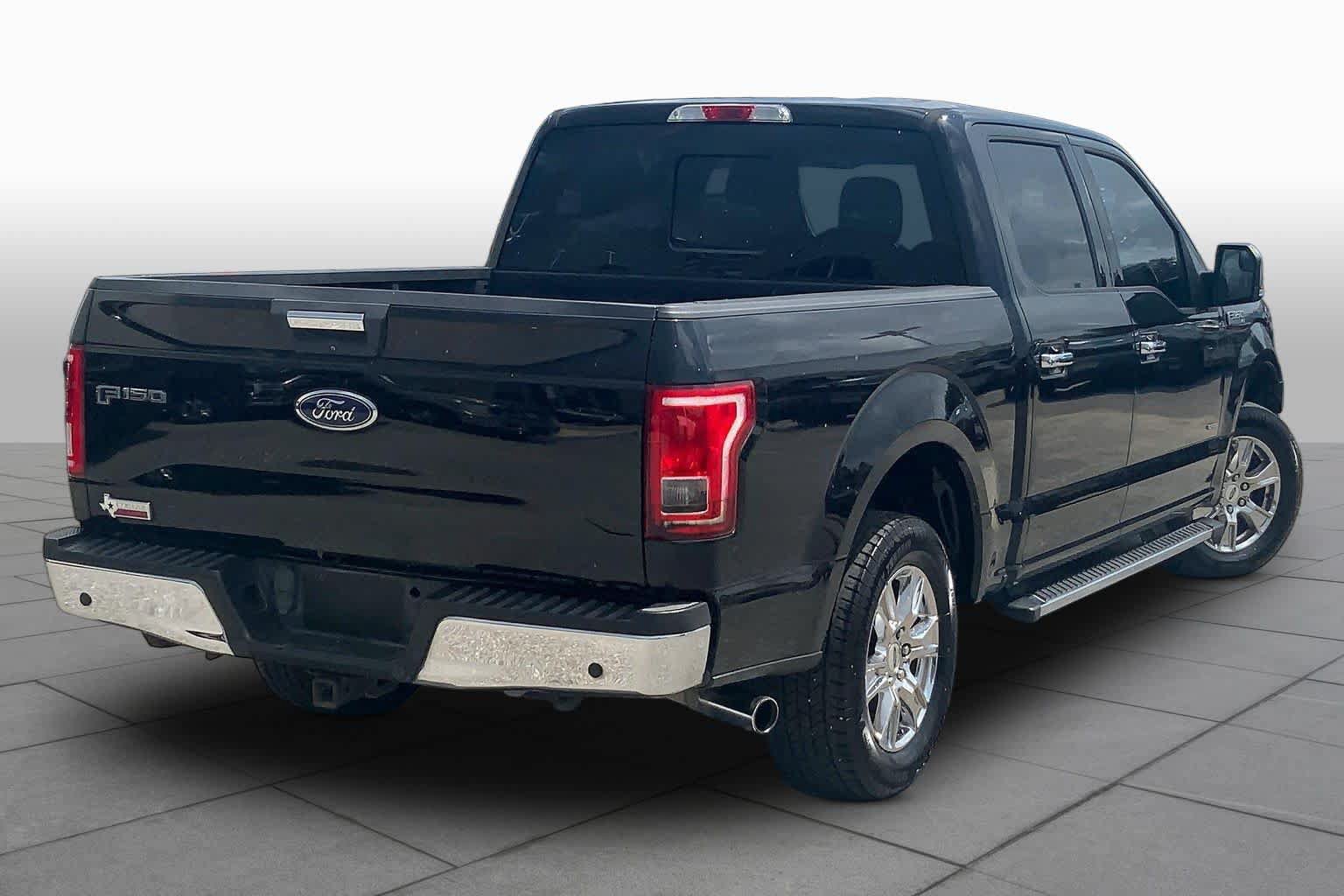 Used 2017 Ford F150 XLT w/ Equipment Group 302A Luxury RWD image 13