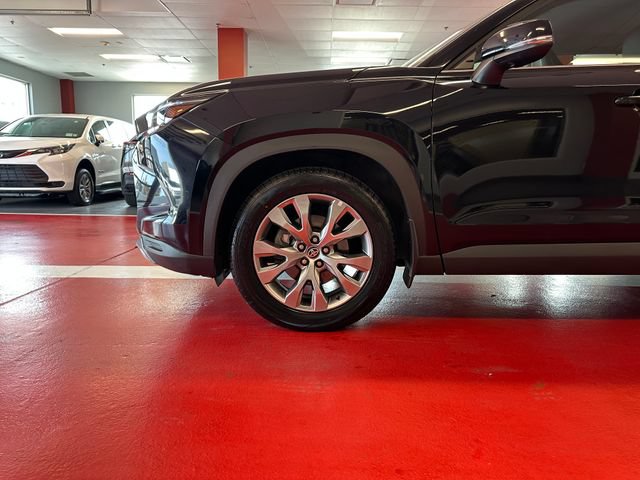 Certified 2025 Toyota Grand Highlander AWD image 27