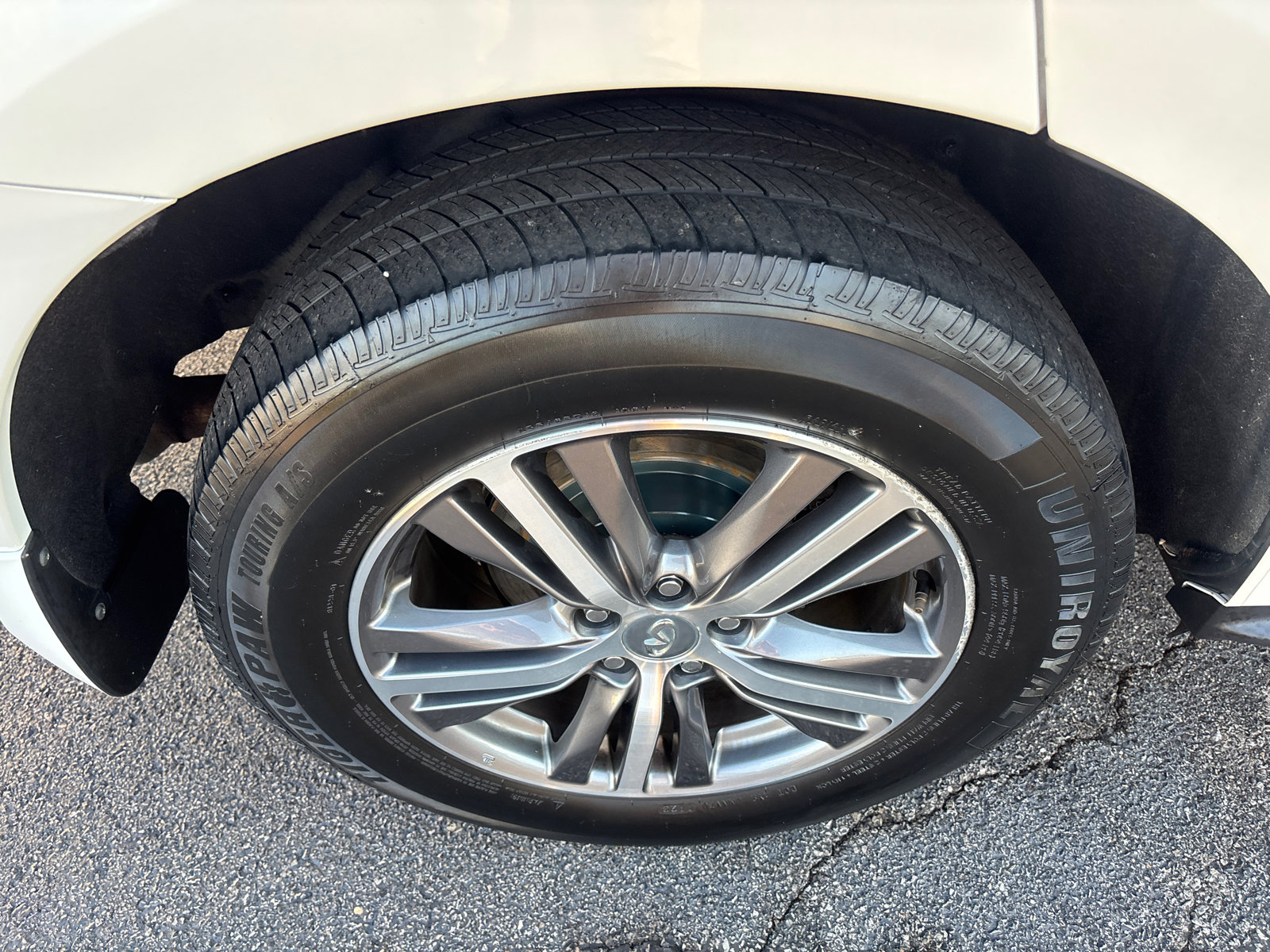 Used 2020 INFINITI QX60 Luxe w/ Essential Package image 10