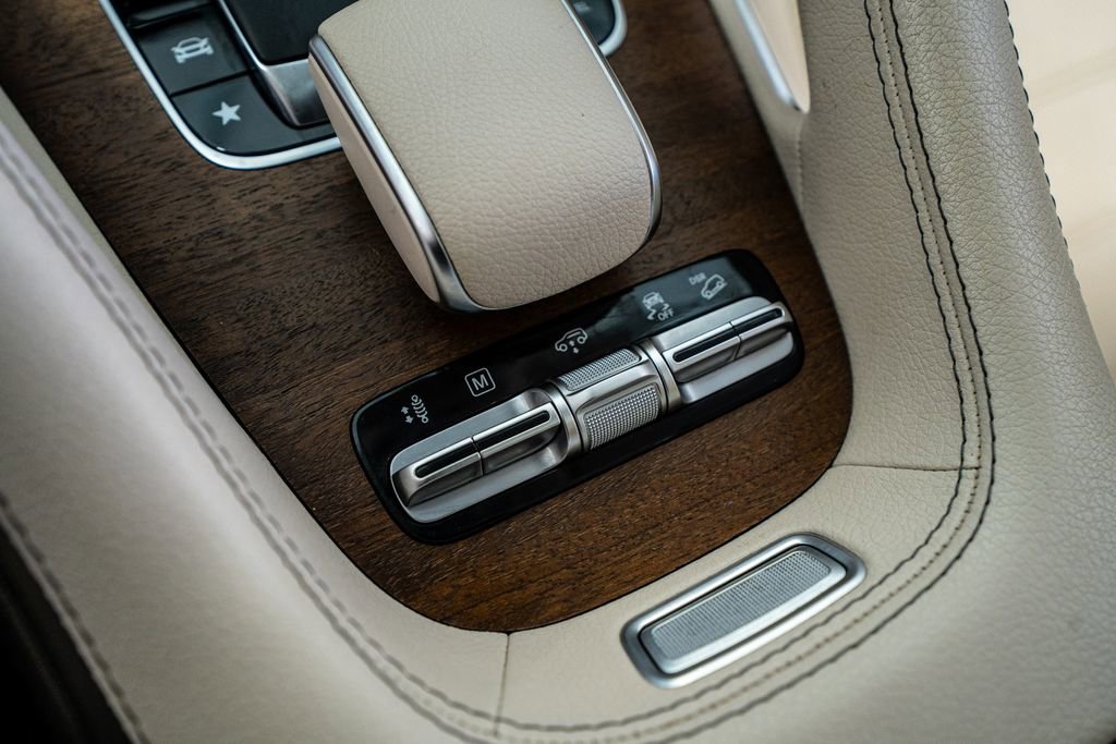 Used 2020 Mercedes-Benz GLS 580 4MATIC w/ E-Active Body Control Package image 52