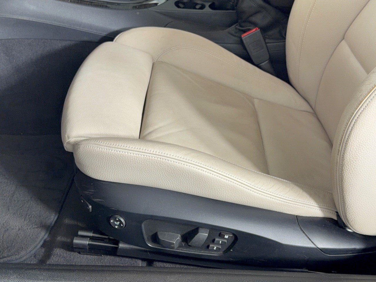 Used 2013 BMW 135i Coupe RWD image 16