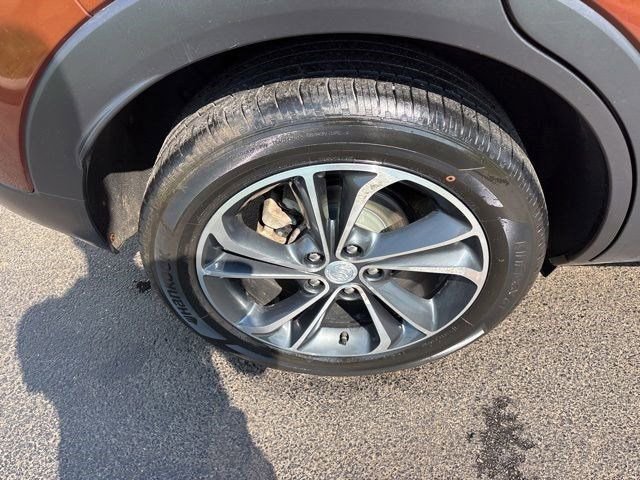 Used 2020 Buick Encore GX Essence FWD image 44