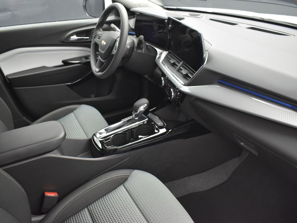 New 2026 Chevrolet Trax LT image 23