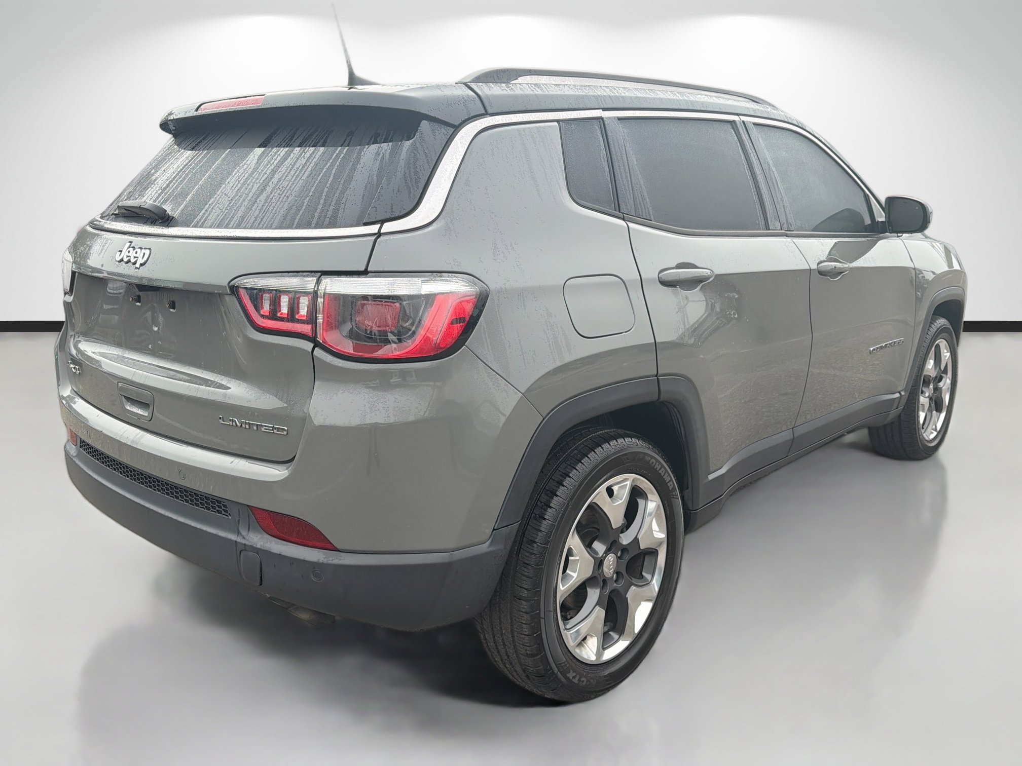 Used 2019 Jeep Compass Limited w/ Advanced Safety Group image 3