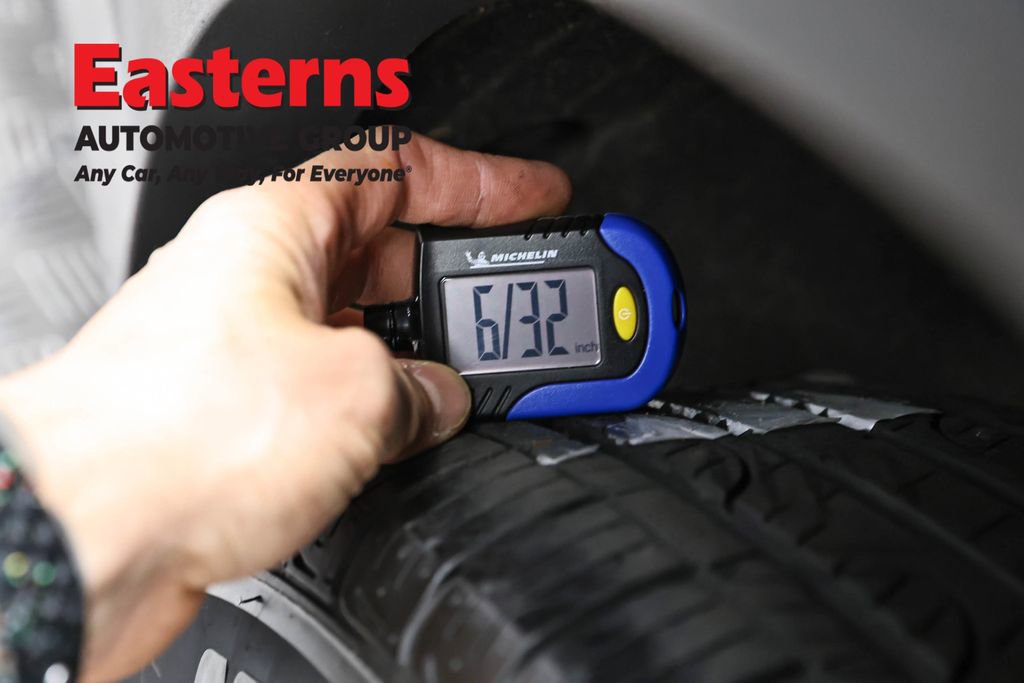 Used 2022 Hyundai Santa Fe SEL w/ Convenience + Premium Package AWD/4WD image 27