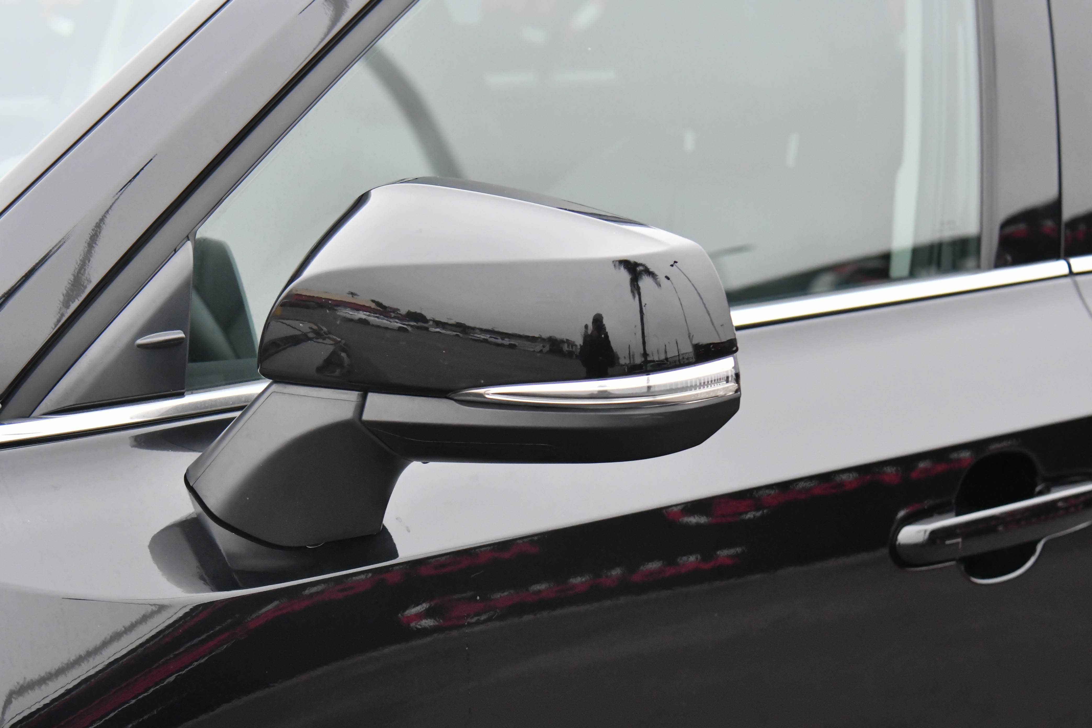 Used 2025 Toyota Grand Highlander AWD image 13