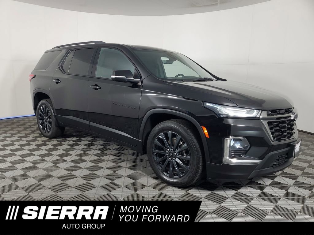Used 2023 Chevrolet Traverse RS