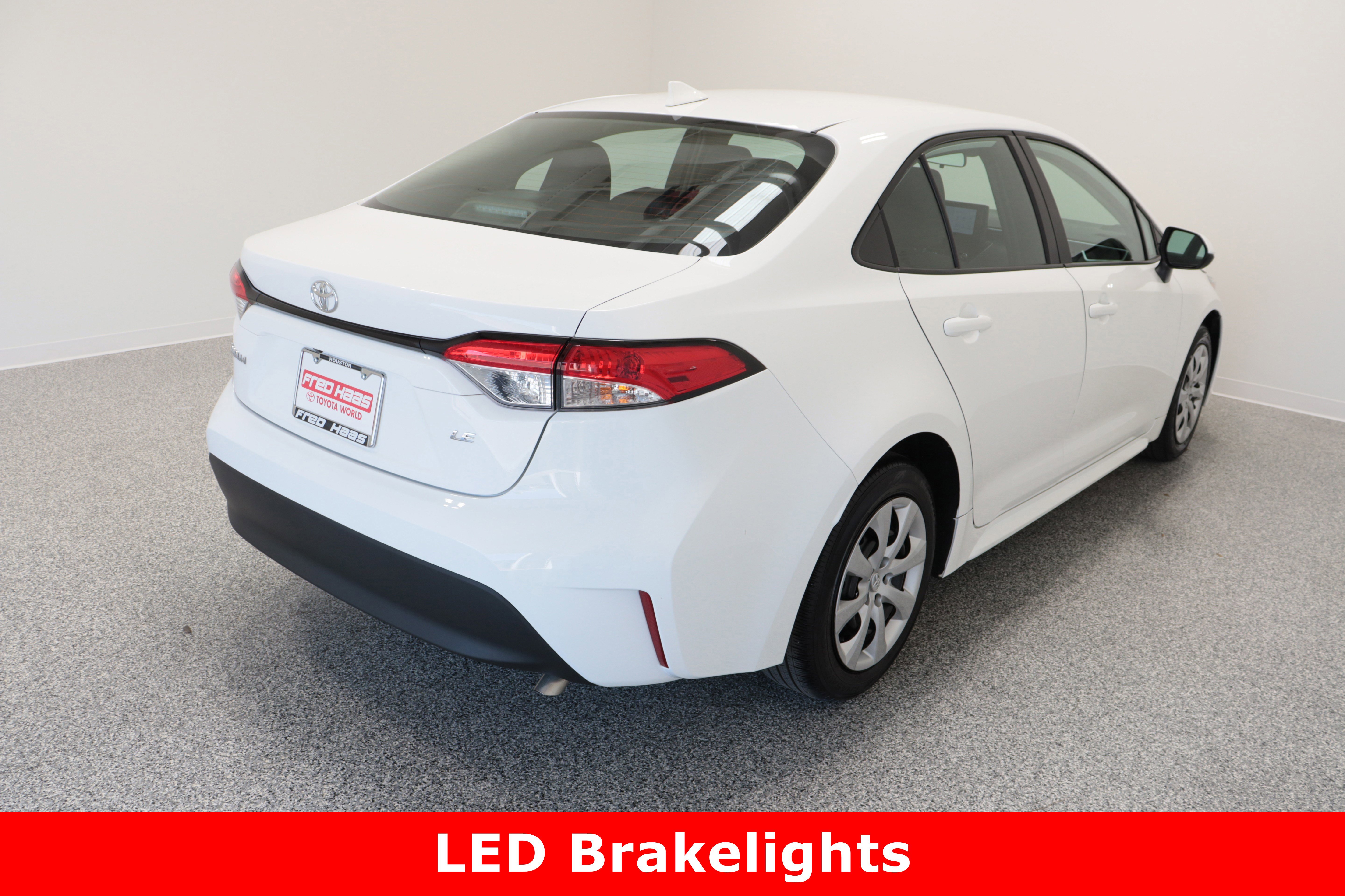 Used 2025 Toyota Corolla LE image 7