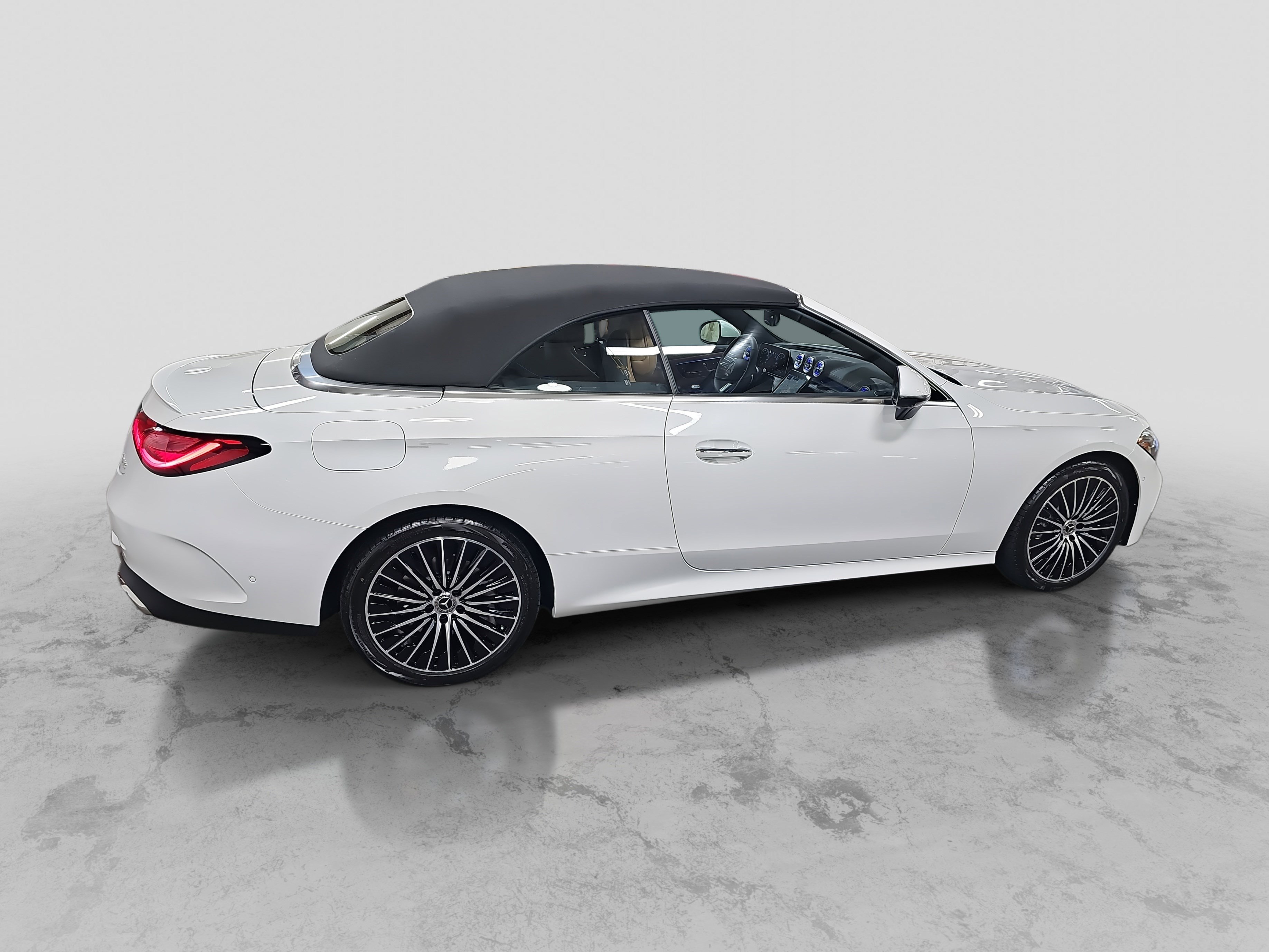 New 2026 Mercedes-Benz CLE 450 4MATIC Cabriolet image 4