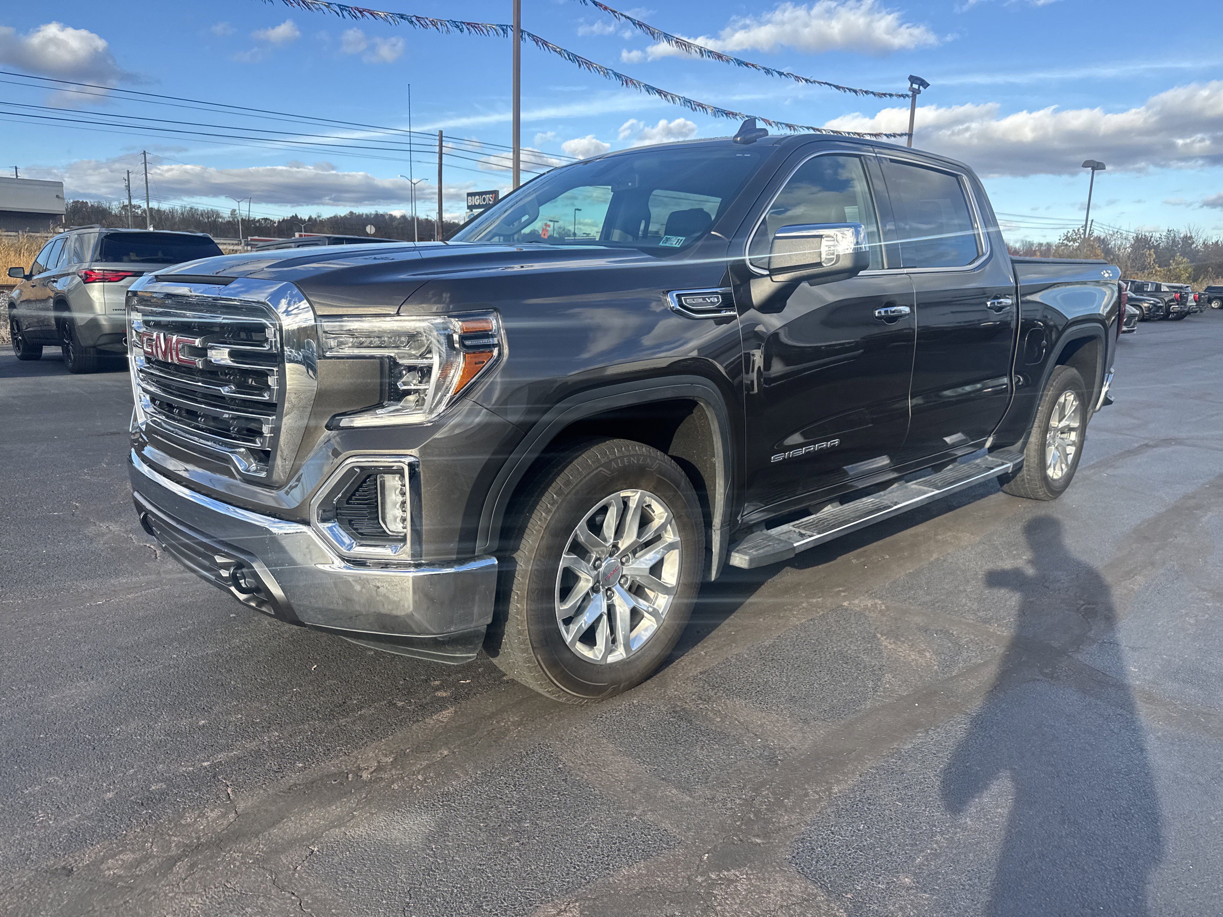 Used 2019 GMC Sierra 1500 SLT w/ SLT Premium Package image 8