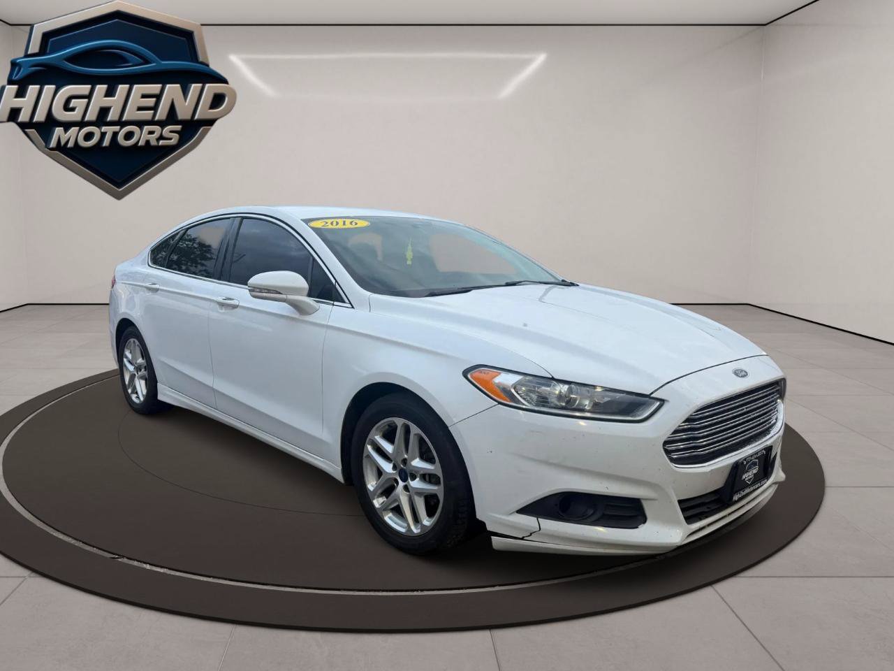Used 2016 Ford Fusion SE w/ Equipment Group 202A FWD image 9