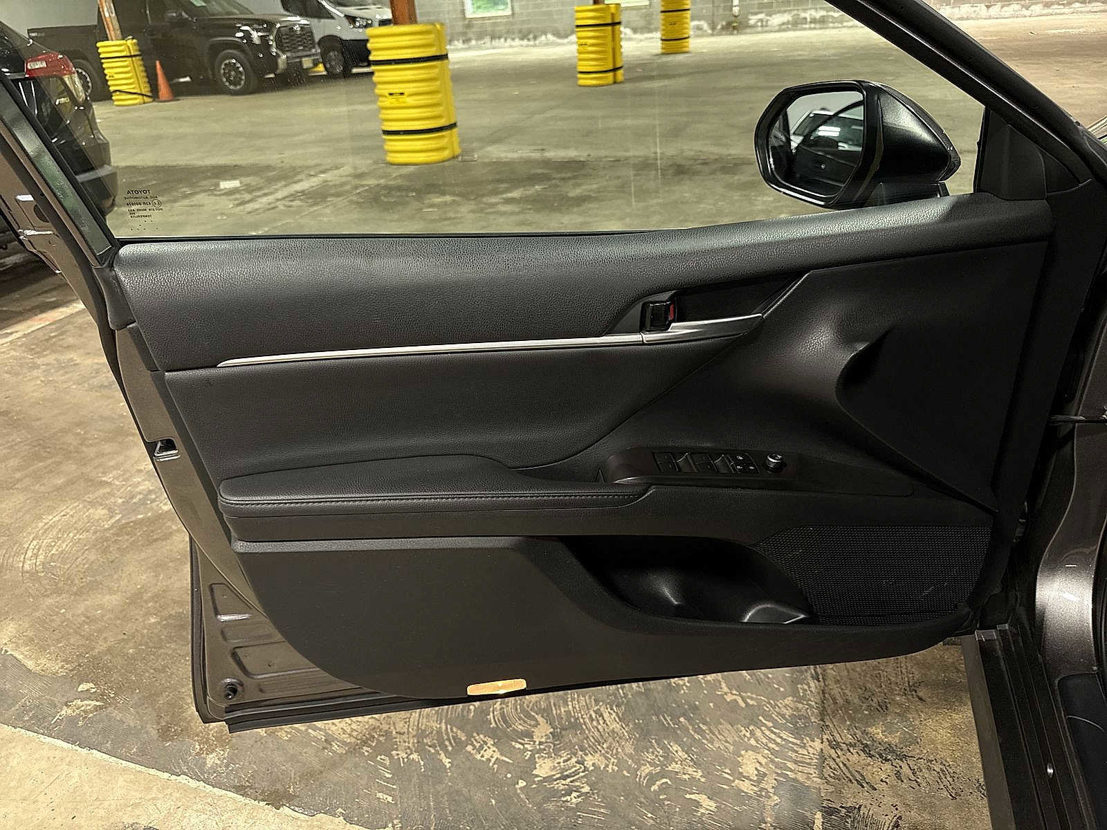 Certified 2023 Toyota Camry XLE FWD image 29