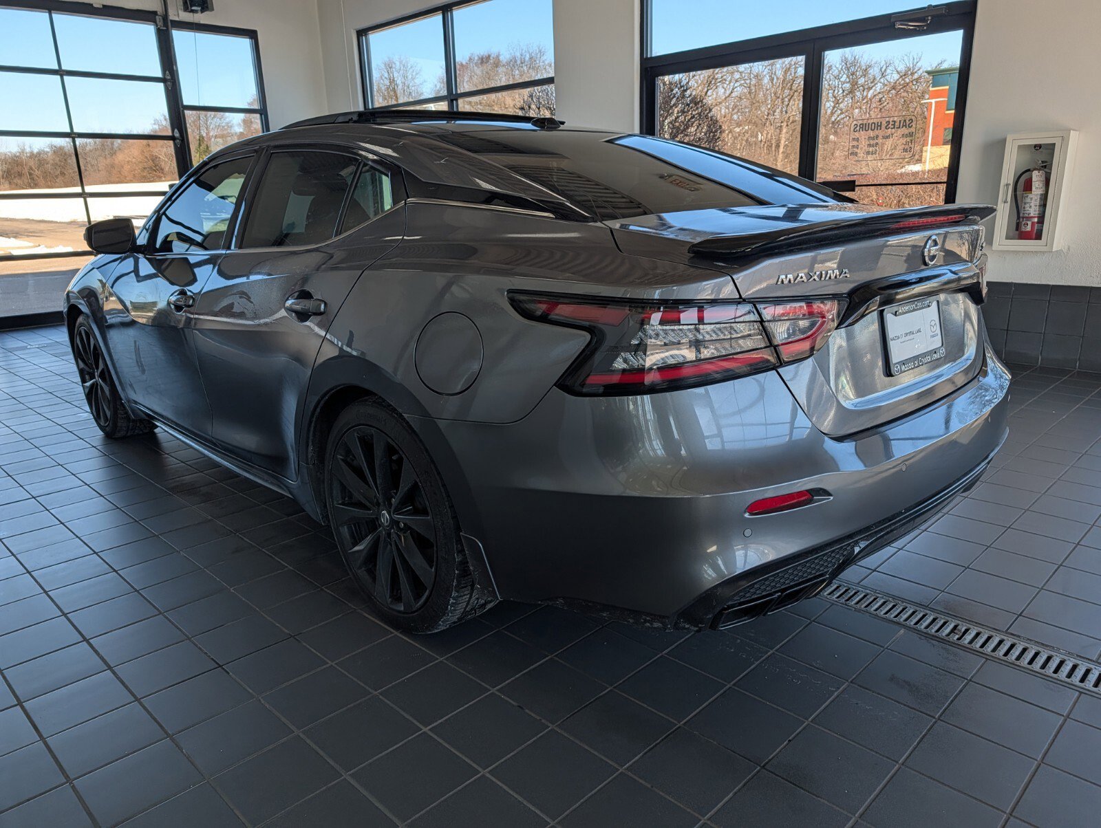 Used 2021 Nissan Maxima SR w/ Sport Mat Group image 5
