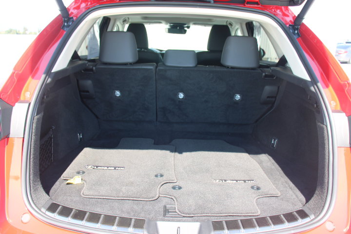 Used 2025 Lexus NX 250 FWD w/ Premium Package image 15