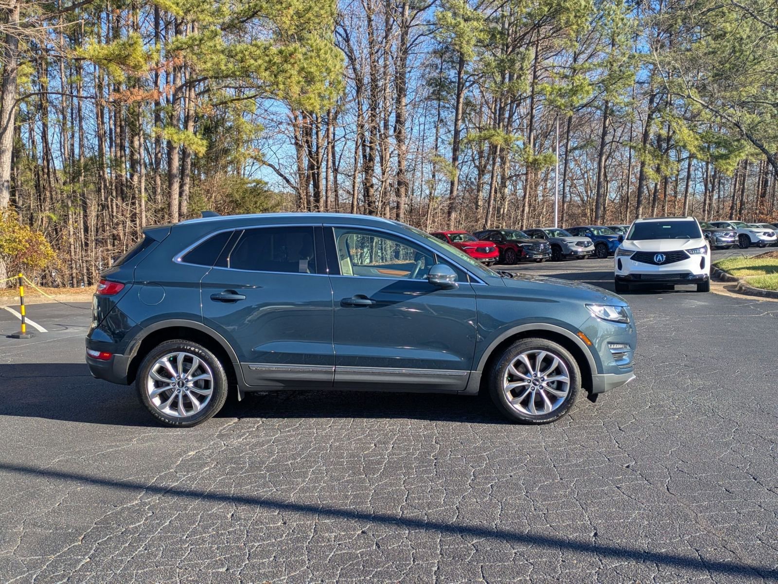 Used 2019 Lincoln MKC Select w/ Select Plus Package image 4