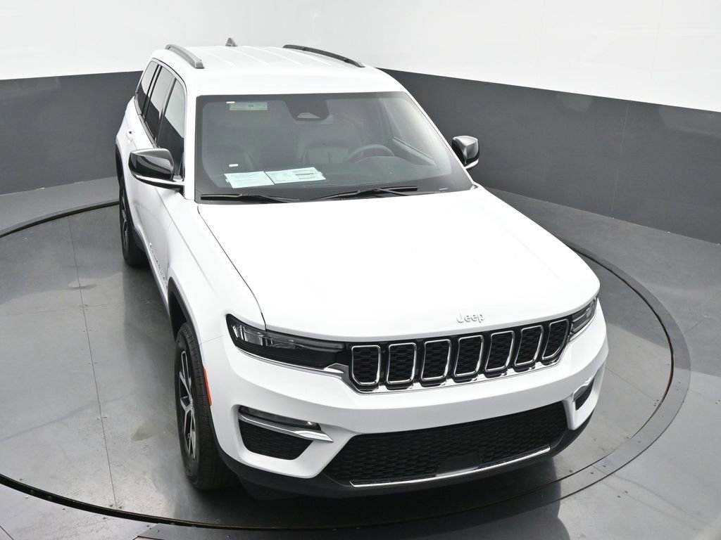 Used 2024 Jeep Grand Cherokee Limited image 45