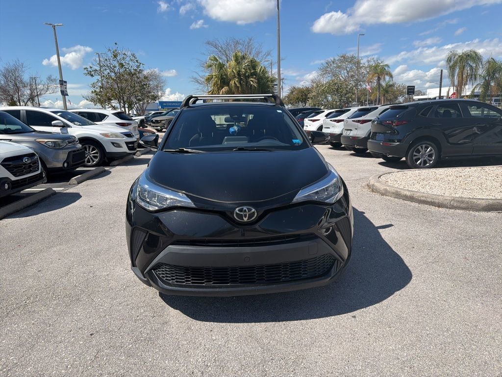 Used 2020 Toyota C-HR XLE image 2
