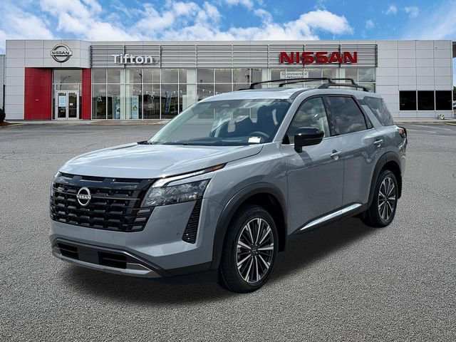 New 2026 Nissan Pathfinder Platinum FWD image 3