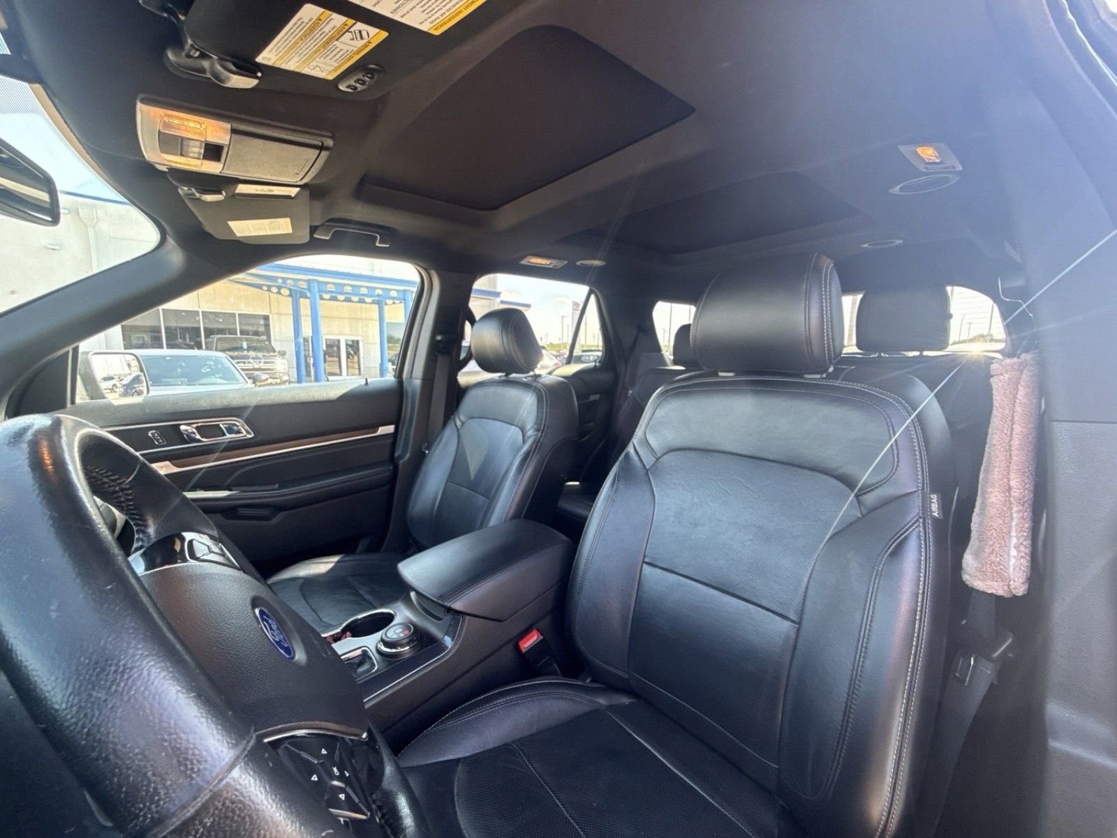 Used 2017 Ford Explorer Limited AWD/4WD image 10