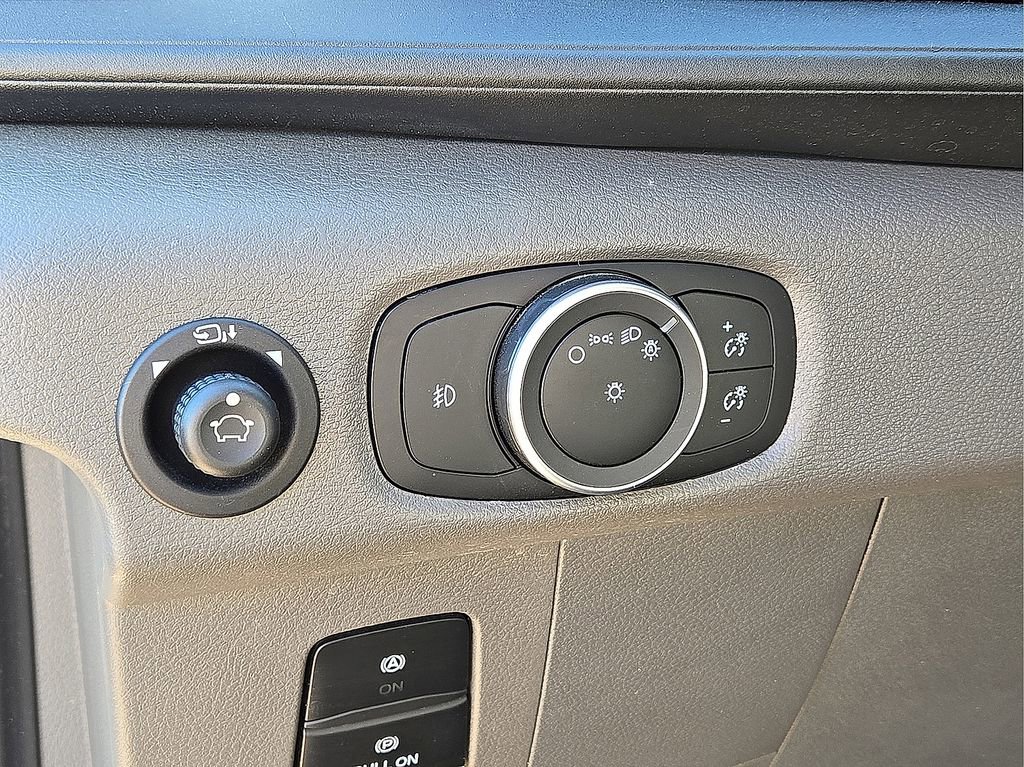 Used 2021 Ford Transit 350 XLT image 26