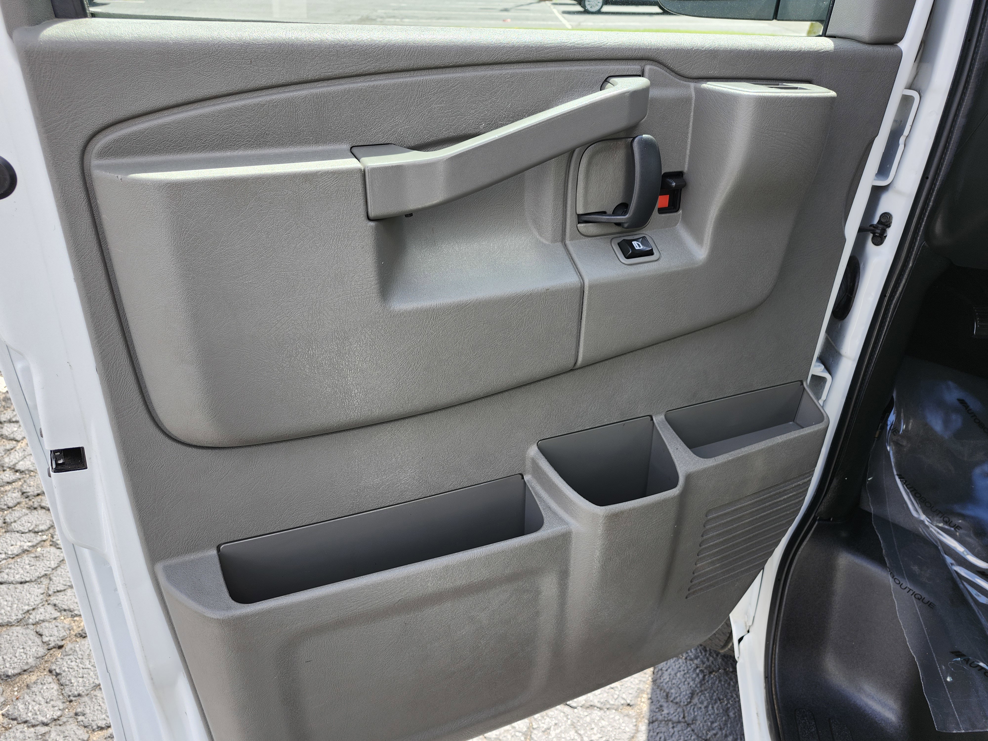 Used 2020 GMC Savana 2500 w/ Driver Convenience Package image 23